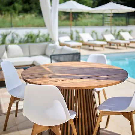 Hébergement de vacances Beeindruckende Mit Privatpool, Whirlpool, Bbq - Hund Willkommen Umag